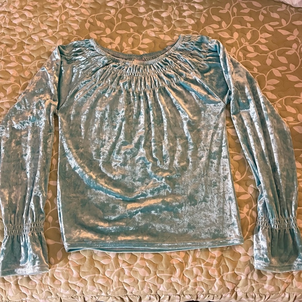 KRU girls XL 16 blue bell sleeve velvet-like blouse